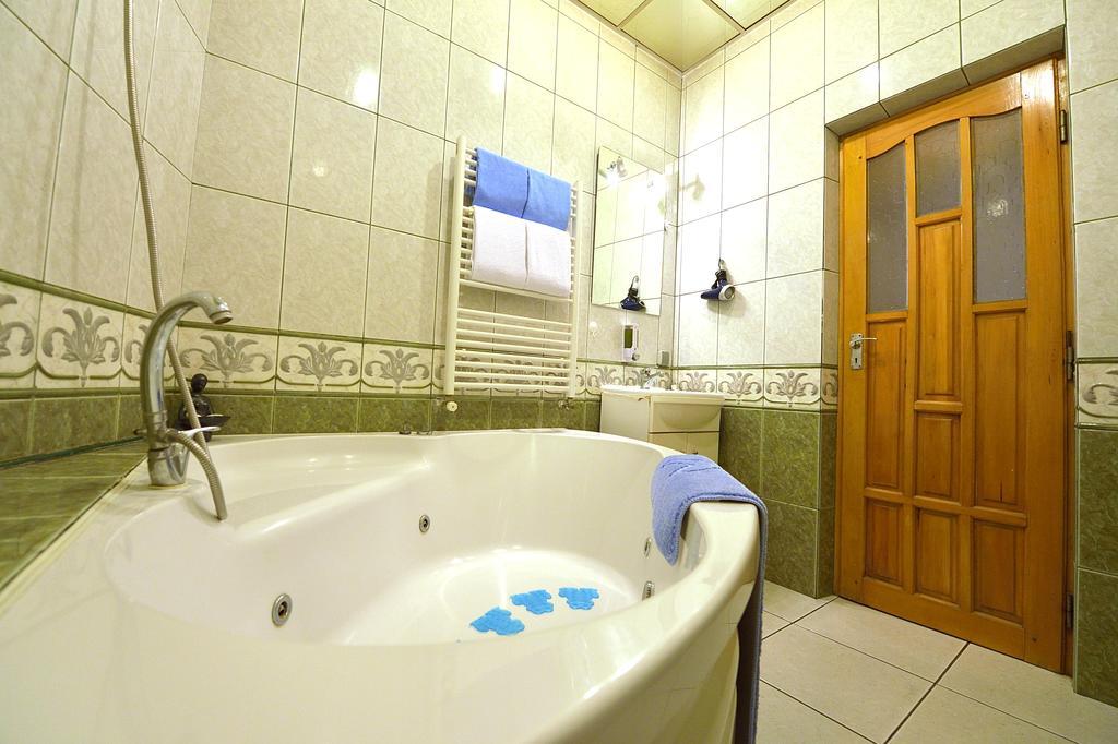 Atlas Accommodation Бухарест Номер фото