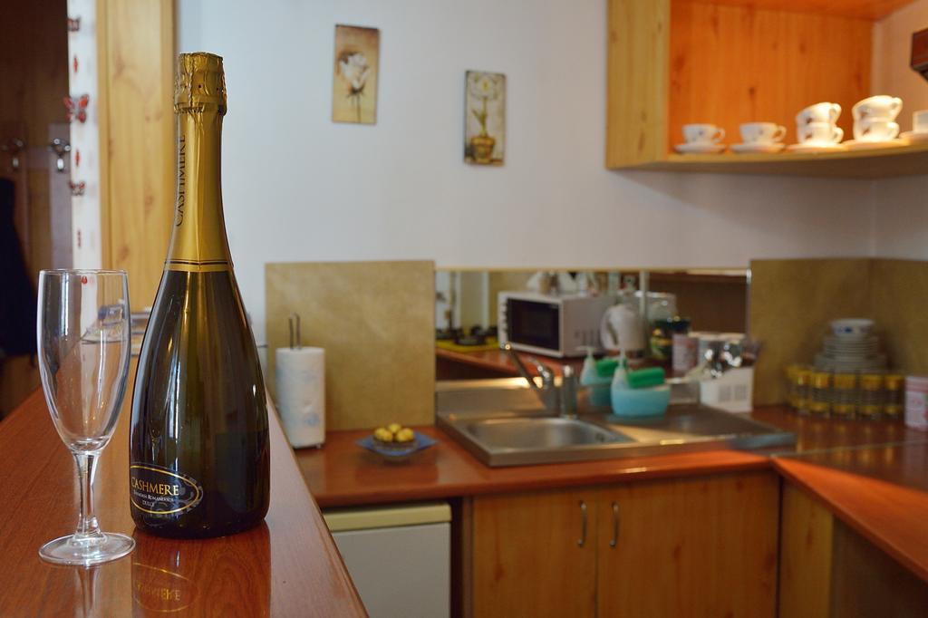 Atlas Accommodation Бухарест Номер фото